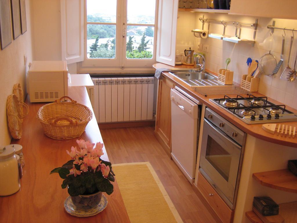 Garden Lodge Chiavari Exteriör bild
